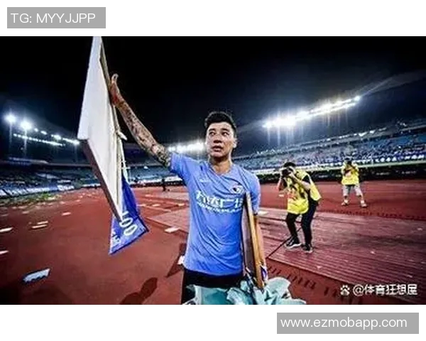 足球明星拳头真实图片展现运动员的力量与激情 足球明星拳头真实图片展现运动员的力量与激情